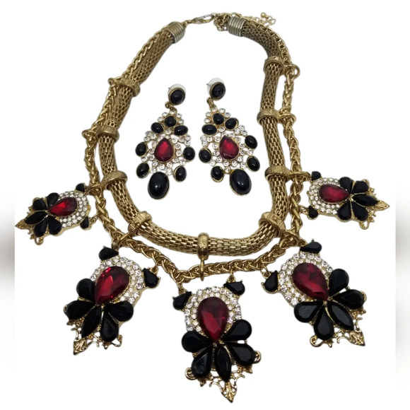 VINTAGE GOLDTONE & RHINESTONE STATEMENT NECKLACE & DROP EARRINGS SET - Picture 5 of 10